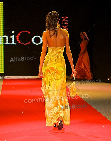 2009-11-21 Budapest Fashion Week, niCole