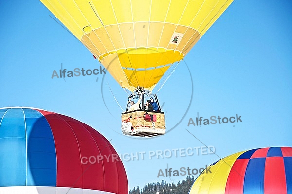 2010-01-23 Hot air balloon festival in the Tannheim Valley. Austria