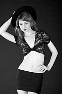 Modell girl posing with hat